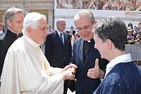 <br>UDIENZA GENERALE - 28 aprile 2010<br><br> - (Copyright L'OSSERVATORE ROMANO - Servizio Fotografico - photo@ossrom.va)