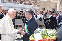 <br>UDIENZA GENERALE - 28 aprile 2010<br><br> - (Copyright L'OSSERVATORE ROMANO - Servizio Fotografico - photo@ossrom.va)
