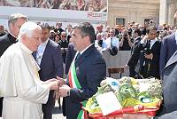 <br>UDIENZA GENERALE - 28 aprile 2010<br><br> - (Copyright L'OSSERVATORE ROMANO - Servizio Fotografico - photo@ossrom.va)