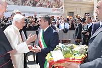 <br>UDIENZA GENERALE - 28 aprile 2010<br><br> - (Copyright L'OSSERVATORE ROMANO - Servizio Fotografico - photo@ossrom.va)