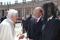 <br>UDIENZA GENERALE - 28 aprile 2010<br><br> - (Copyright L'OSSERVATORE ROMANO - Servizio Fotografico - photo@ossrom.va)