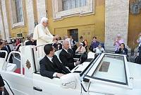 <br>UDIENZA GENERALE - 28 aprile 2010<br><br> - (Copyright L'OSSERVATORE ROMANO - Servizio Fotografico - photo@ossrom.va)