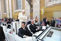 <br>UDIENZA GENERALE - 28 aprile 2010<br><br> - (Copyright L'OSSERVATORE ROMANO - Servizio Fotografico - photo@ossrom.va)