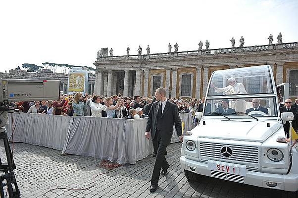 21585_14042010