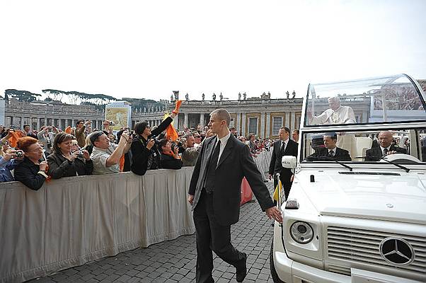 21645_14042010