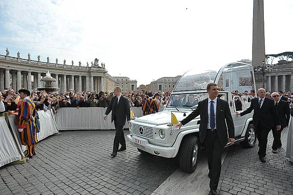 21943_14042010