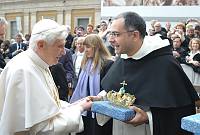 <br>Udienza Generale del 14 Aprile 2010<br><br> - (Copyright L'OSSERVATORE ROMANO - Servizio Fotografico - photo@ossrom.va)