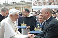 <br>Udienza Generale del 14 Aprile 2010<br><br> - (Copyright L'OSSERVATORE ROMANO - Servizio Fotografico - photo@ossrom.va)