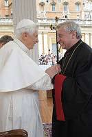 <br>Udienza Generale del 14 Aprile 2010<br><br> - (Copyright L'OSSERVATORE ROMANO - Servizio Fotografico - photo@ossrom.va)
