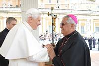 <br>Udienza Generale del 14 Aprile 2010<br><br> - (Copyright L'OSSERVATORE ROMANO - Servizio Fotografico - photo@ossrom.va)