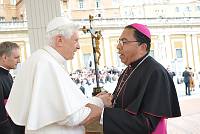 <br>Udienza Generale del 14 Aprile 2010<br><br> - (Copyright L'OSSERVATORE ROMANO - Servizio Fotografico - photo@ossrom.va)