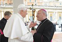 <br>Udienza Generale del 14 Aprile 2010<br><br> - (Copyright L'OSSERVATORE ROMANO - Servizio Fotografico - photo@ossrom.va)