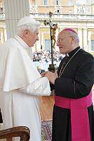 <br>Udienza Generale del 14 Aprile 2010<br><br> - (Copyright L'OSSERVATORE ROMANO - Servizio Fotografico - photo@ossrom.va)