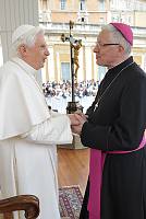 <br>Udienza Generale del 14 Aprile 2010<br><br> - (Copyright L'OSSERVATORE ROMANO - Servizio Fotografico - photo@ossrom.va)