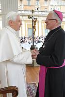 <br>Udienza Generale del 14 Aprile 2010<br><br> - (Copyright L'OSSERVATORE ROMANO - Servizio Fotografico - photo@ossrom.va)