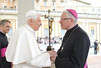 <br>Udienza Generale del 14 Aprile 2010<br><br> - (Copyright L'OSSERVATORE ROMANO - Servizio Fotografico - photo@ossrom.va)