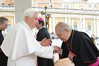 <br>Udienza Generale del 14 Aprile 2010<br><br> - (Copyright L'OSSERVATORE ROMANO - Servizio Fotografico - photo@ossrom.va)