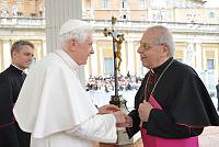 <br>Udienza Generale del 14 Aprile 2010<br><br> - (Copyright L'OSSERVATORE ROMANO - Servizio Fotografico - photo@ossrom.va)