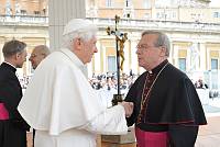 <br>Udienza Generale del 14 Aprile 2010<br><br> - (Copyright L'OSSERVATORE ROMANO - Servizio Fotografico - photo@ossrom.va)