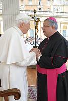 <br>Udienza Generale del 14 Aprile 2010<br><br> - (Copyright L'OSSERVATORE ROMANO - Servizio Fotografico - photo@ossrom.va)