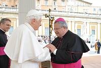 <br>Udienza Generale del 14 Aprile 2010<br><br> - (Copyright L'OSSERVATORE ROMANO - Servizio Fotografico - photo@ossrom.va)