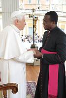 <br>Udienza Generale del 14 Aprile 2010<br><br> - (Copyright L'OSSERVATORE ROMANO - Servizio Fotografico - photo@ossrom.va)