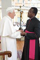 <br>Udienza Generale del 14 Aprile 2010<br><br> - (Copyright L'OSSERVATORE ROMANO - Servizio Fotografico - photo@ossrom.va)