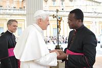 <br>Udienza Generale del 14 Aprile 2010<br><br> - (Copyright L'OSSERVATORE ROMANO - Servizio Fotografico - photo@ossrom.va)