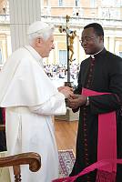 <br>Udienza Generale del 14 Aprile 2010<br><br> - (Copyright L'OSSERVATORE ROMANO - Servizio Fotografico - photo@ossrom.va)