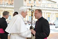 <br>Udienza Generale del 14 Aprile 2010<br><br> - (Copyright L'OSSERVATORE ROMANO - Servizio Fotografico - photo@ossrom.va)