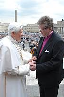 <br>Udienza Generale del 14 Aprile 2010<br><br> - (Copyright L'OSSERVATORE ROMANO - Servizio Fotografico - photo@ossrom.va)