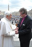 <br>Udienza Generale del 14 Aprile 2010<br><br> - (Copyright L'OSSERVATORE ROMANO - Servizio Fotografico - photo@ossrom.va)
