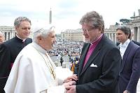 <br>Udienza Generale del 14 Aprile 2010<br><br> - (Copyright L'OSSERVATORE ROMANO - Servizio Fotografico - photo@ossrom.va)