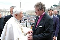<br>Udienza Generale del 14 Aprile 2010<br><br> - (Copyright L'OSSERVATORE ROMANO - Servizio Fotografico - photo@ossrom.va)