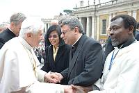 <br>Udienza Generale del 14 Aprile 2010<br><br> - (Copyright L'OSSERVATORE ROMANO - Servizio Fotografico - photo@ossrom.va)
