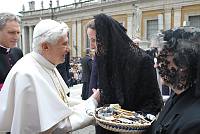<br>Udienza Generale del 14 Aprile 2010<br><br> - (Copyright L'OSSERVATORE ROMANO - Servizio Fotografico - photo@ossrom.va)