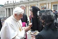 <br>Udienza Generale del 14 Aprile 2010<br><br> - (Copyright L'OSSERVATORE ROMANO - Servizio Fotografico - photo@ossrom.va)