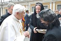 <br>Udienza Generale del 14 Aprile 2010<br><br> - (Copyright L'OSSERVATORE ROMANO - Servizio Fotografico - photo@ossrom.va)