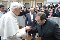 <br>Udienza Generale del 14 Aprile 2010<br><br> - (Copyright L'OSSERVATORE ROMANO - Servizio Fotografico - photo@ossrom.va)