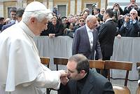 <br>Udienza Generale del 14 Aprile 2010<br><br> - (Copyright L'OSSERVATORE ROMANO - Servizio Fotografico - photo@ossrom.va)