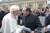 <br>Udienza Generale del 14 Aprile 2010<br><br> - (Copyright L'OSSERVATORE ROMANO - Servizio Fotografico - photo@ossrom.va)
