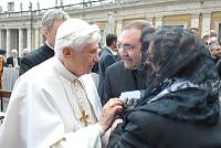 <br>Udienza Generale del 14 Aprile 2010<br><br> - (Copyright L'OSSERVATORE ROMANO - Servizio Fotografico - photo@ossrom.va)