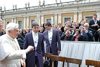 <br>Udienza Generale del 14 Aprile 2010<br><br> - (Copyright L'OSSERVATORE ROMANO - Servizio Fotografico - photo@ossrom.va)