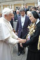 <br>Udienza Generale del 14 Aprile 2010<br><br> - (Copyright L'OSSERVATORE ROMANO - Servizio Fotografico - photo@ossrom.va)