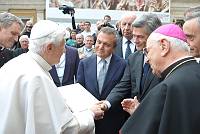 <br>Udienza Generale del 14 Aprile 2010<br><br> - (Copyright L'OSSERVATORE ROMANO - Servizio Fotografico - photo@ossrom.va)