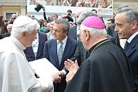 <br>Udienza Generale del 14 Aprile 2010<br><br> - (Copyright L'OSSERVATORE ROMANO - Servizio Fotografico - photo@ossrom.va)