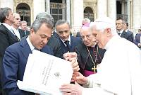 <br>Udienza Generale del 14 Aprile 2010<br><br> - (Copyright L'OSSERVATORE ROMANO - Servizio Fotografico - photo@ossrom.va)