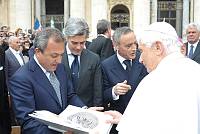 <br>Udienza Generale del 14 Aprile 2010<br><br> - (Copyright L'OSSERVATORE ROMANO - Servizio Fotografico - photo@ossrom.va)