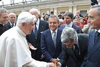 <br>Udienza Generale del 14 Aprile 2010<br><br> - (Copyright L'OSSERVATORE ROMANO - Servizio Fotografico - photo@ossrom.va)