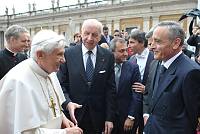 <br>Udienza Generale del 14 Aprile 2010<br><br> - (Copyright L'OSSERVATORE ROMANO - Servizio Fotografico - photo@ossrom.va)
